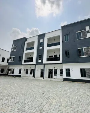 3bdrm Apartment in Ilaje / Lekki for sale