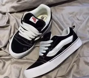 Vans Sneakers