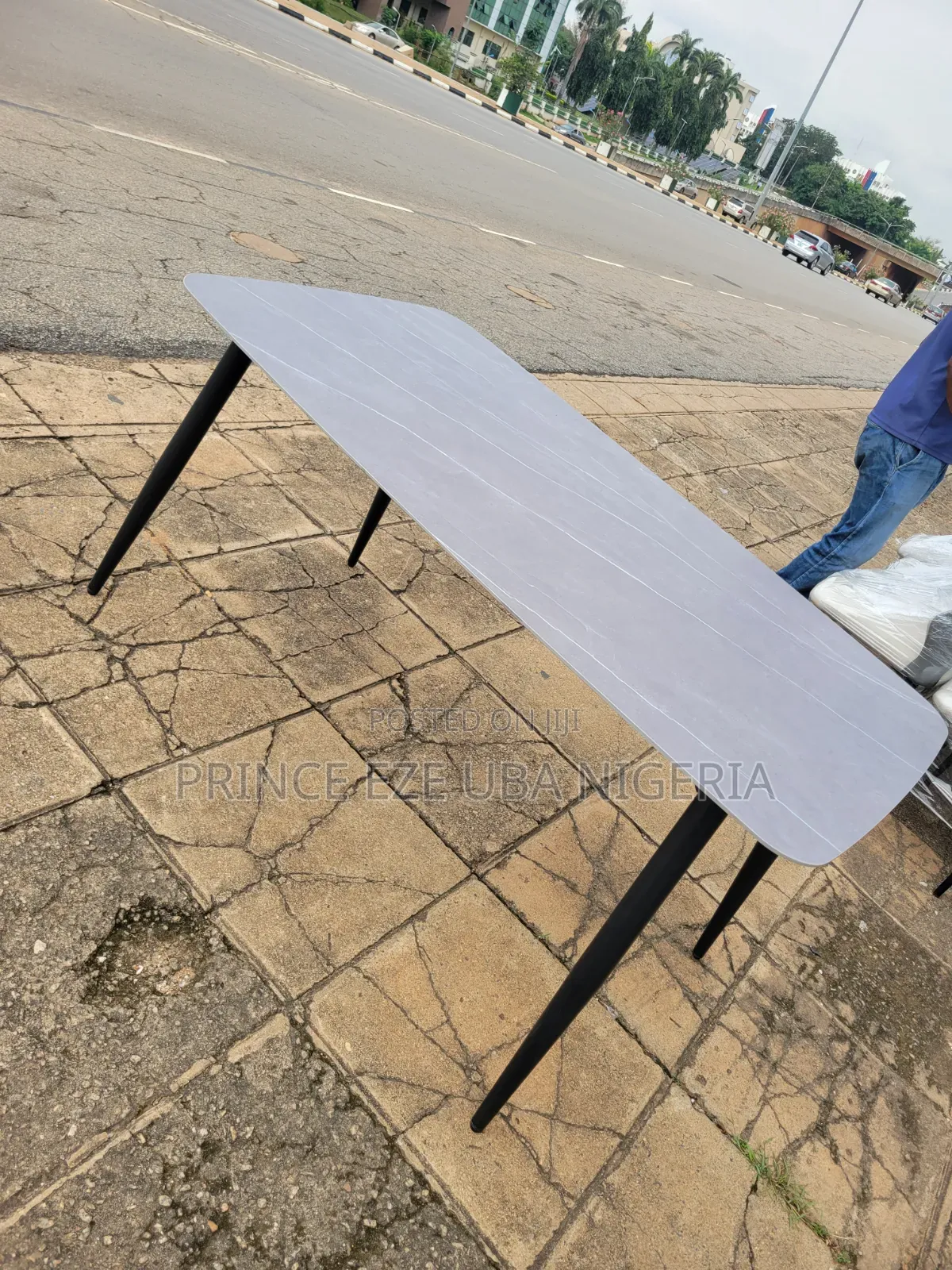 Dinning Table
