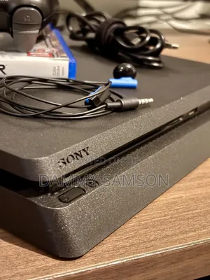 Ps4 Slim Neat and Working Perfect