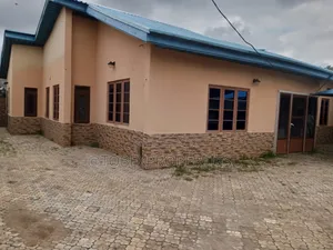 5bdrm Bungalow in Supreme Quater, Karu for rent
