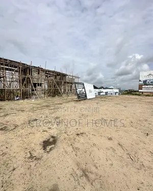 Certificate of Occupancy Plots of Land for Sale, Minutes From Airport