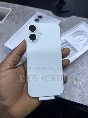 New Apple iPhone 16 128 GB White