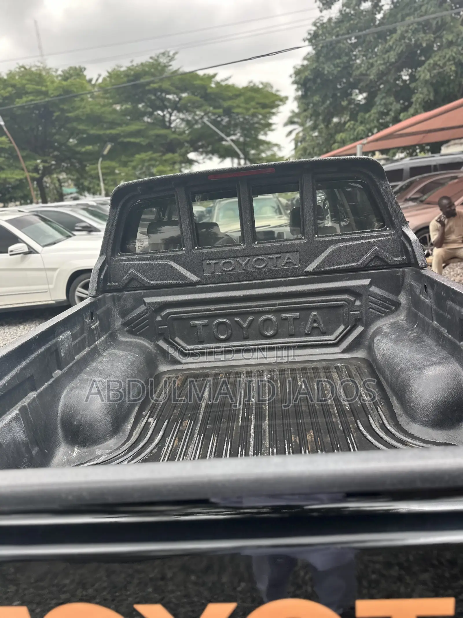 Toyota Hilux 2013 Black