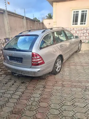 Mercedes-Benz C180 2002 Gold