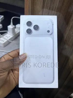 New Apple iPhone 17 Pro Max 256 GB White