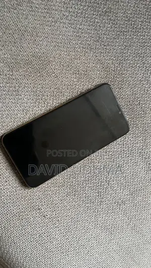 Apple iPhone 11 Pro Max 64 GB Gold