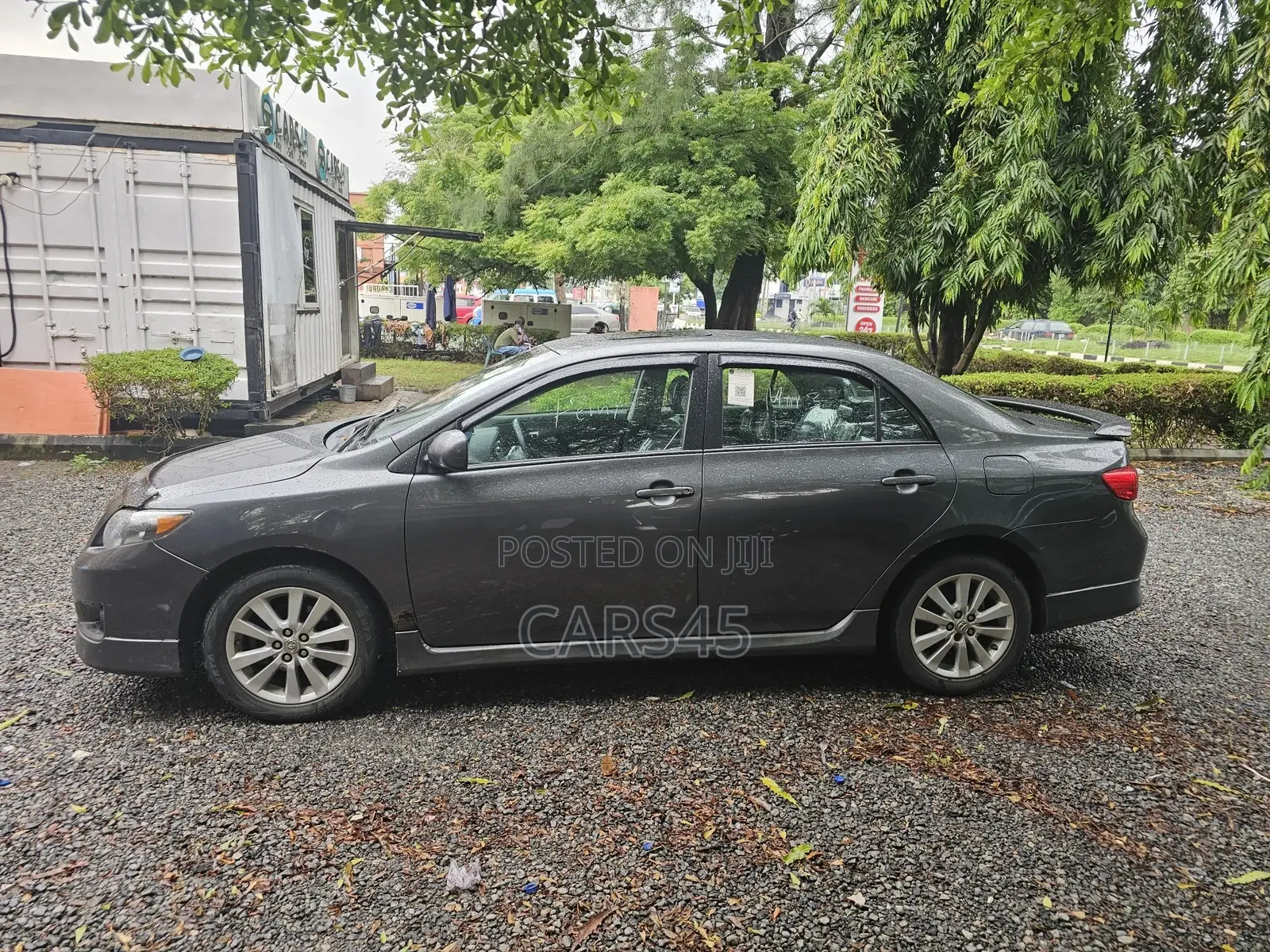 Toyota Corolla 2010 Gray