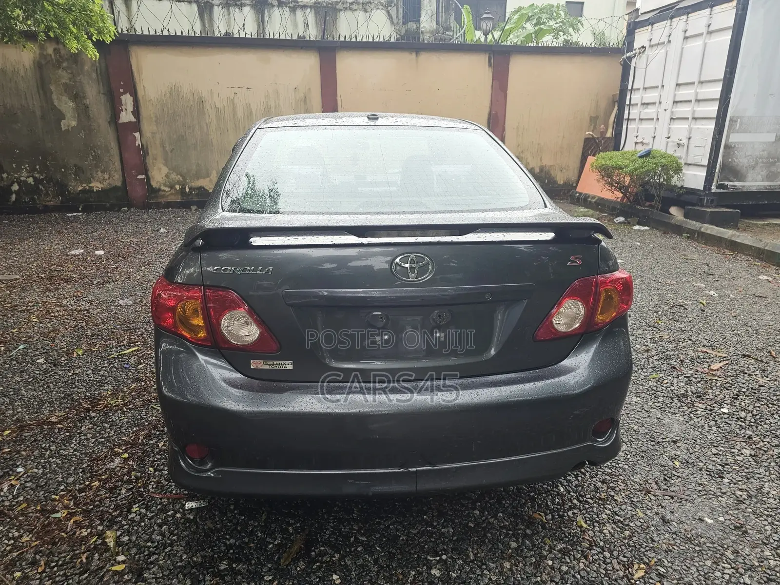 Toyota Corolla 2010 Gray