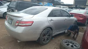 Toyota Camry 2011 Silver