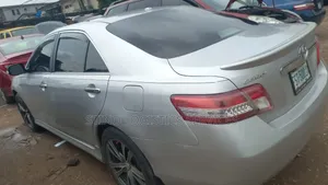 Toyota Camry 2011 Silver