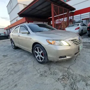 Toyota Camry 2008 Gold