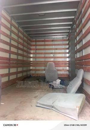 Mitsubishi Counter Container Body