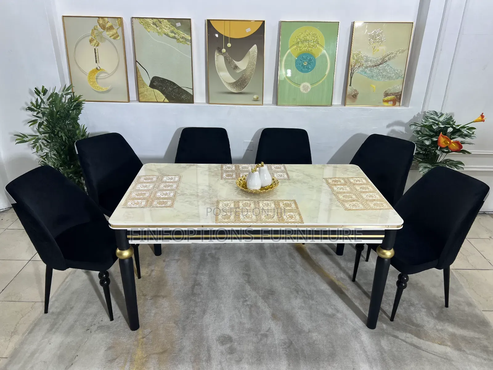 Tuxedo Dining Table