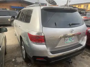 Toyota Highlander 2013 Silver
