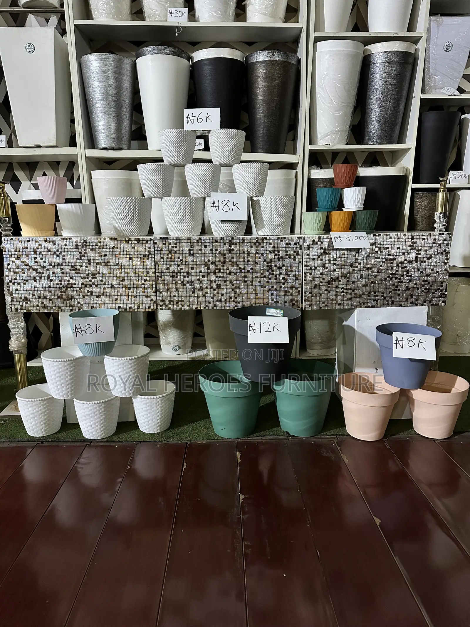 Plastic Flower Pots Planters – Different Sizes Available