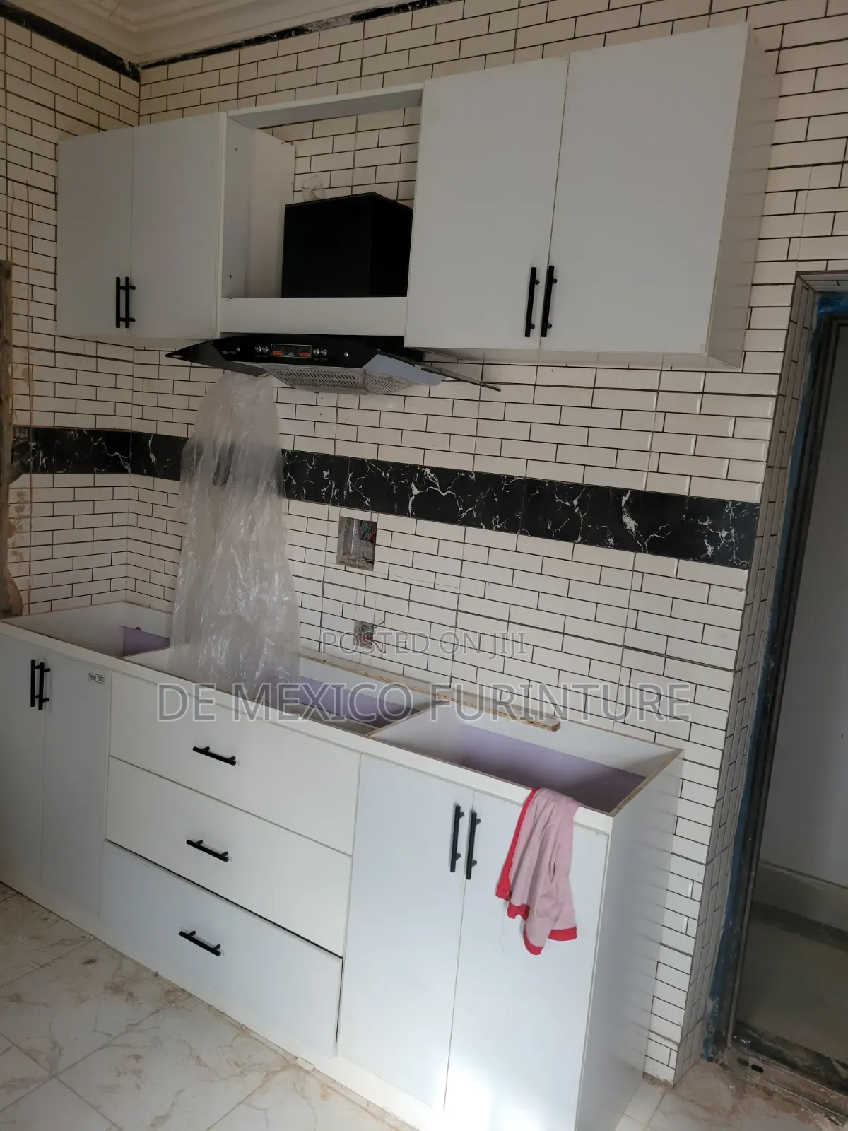 New Modern Kitchen Cabinets