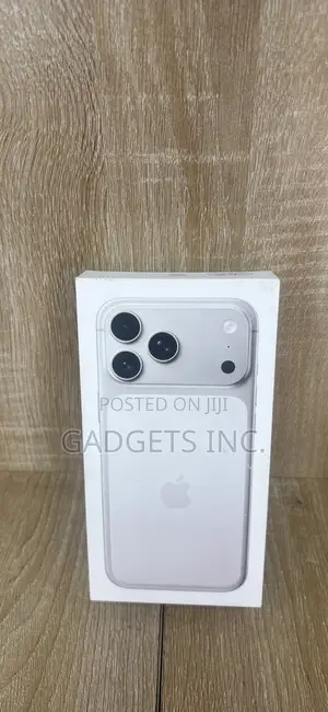 New Apple iPhone 17 Pro Max 1 TB Silver