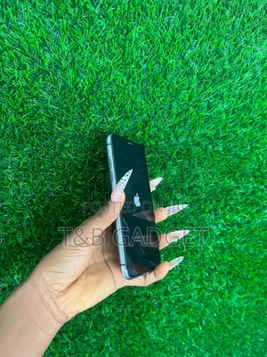 Apple iPhone 11 64 GB Black