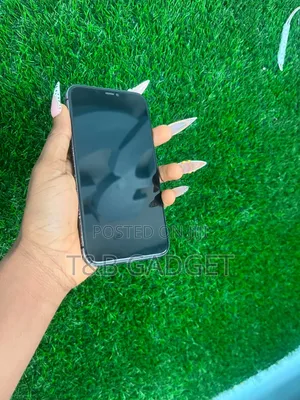 Apple iPhone 11 64 GB Black