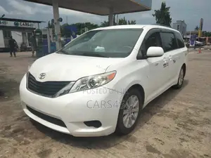 Toyota Sienna 2014 White