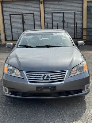 Lexus ES 2012 Gray