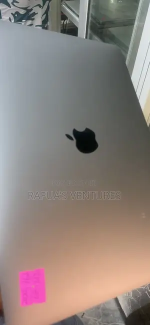 Laptop Apple MacBook Pro 2020 16GB Intel Core i7 SSD 512GB