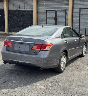 Lexus ES 2012 Gray