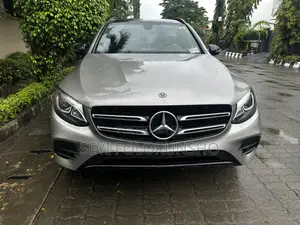 Mercedes-Benz GLC-Class 2019 Gold