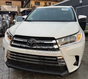 Toyota Highlander Limited V6 4x4 (3.5L 6cyl 6A) 2016 White