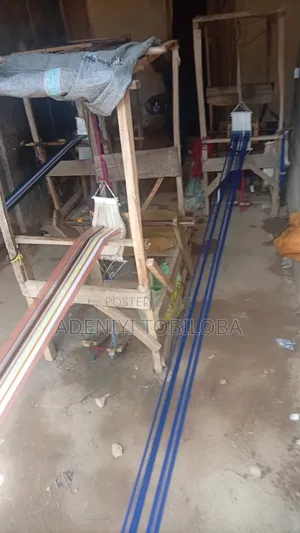 Iseyin Alaso Oke - Od Alaso Oke Weaver