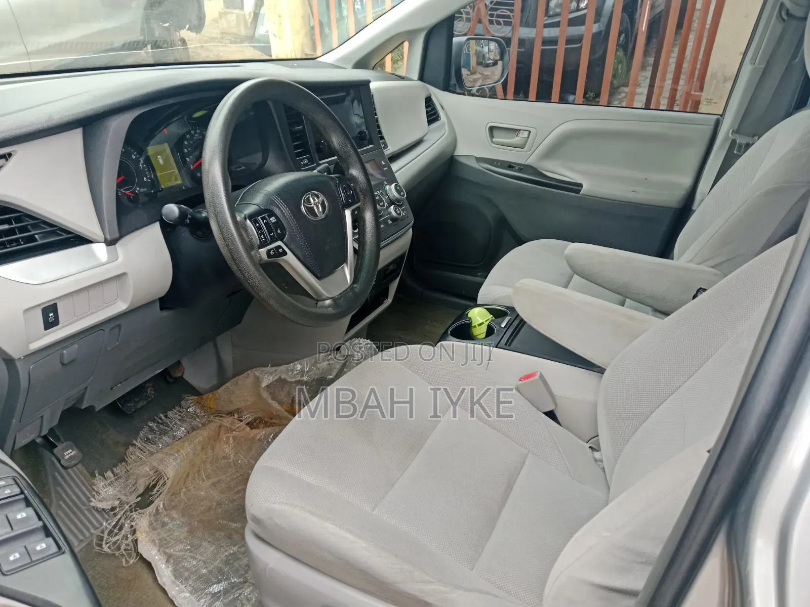 Toyota Sienna 2017 Blue