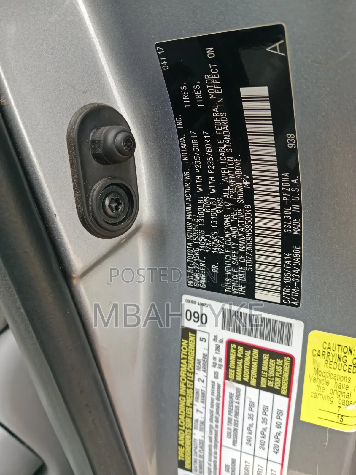 Toyota Sienna 2017 Blue