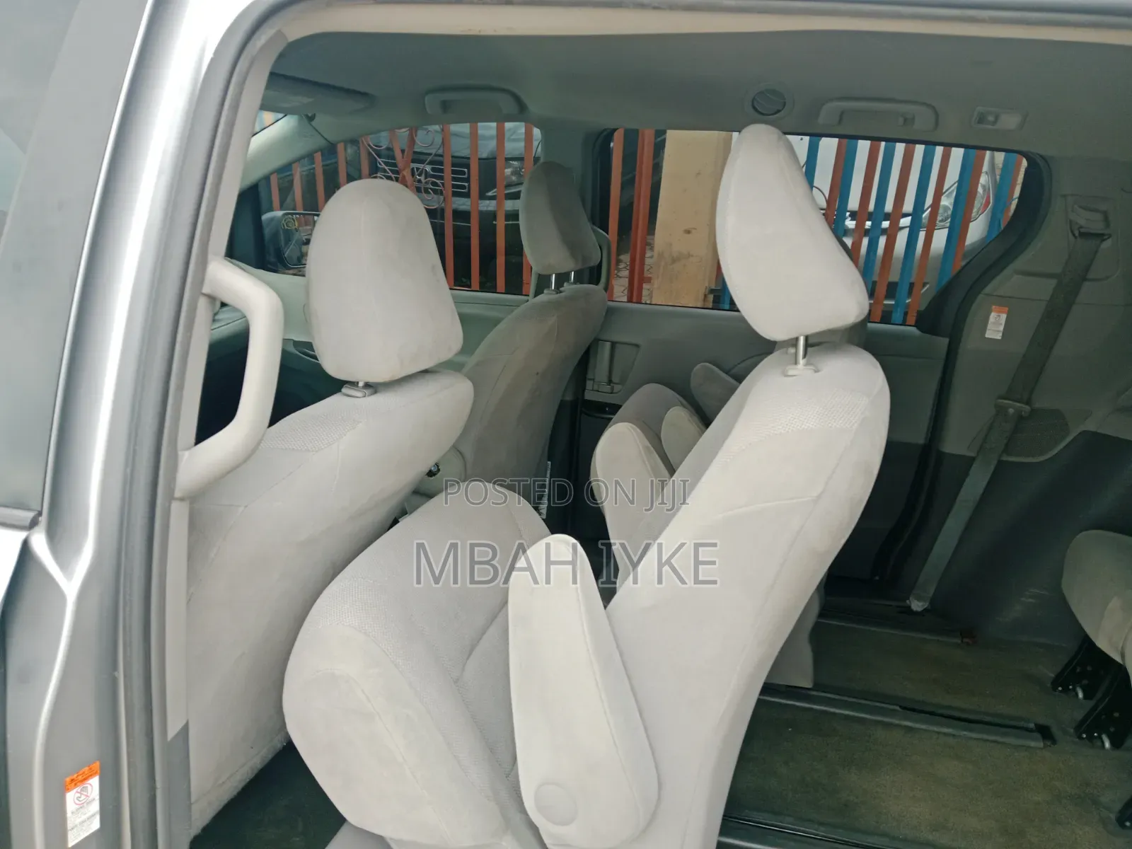 Toyota Sienna 2017 Blue