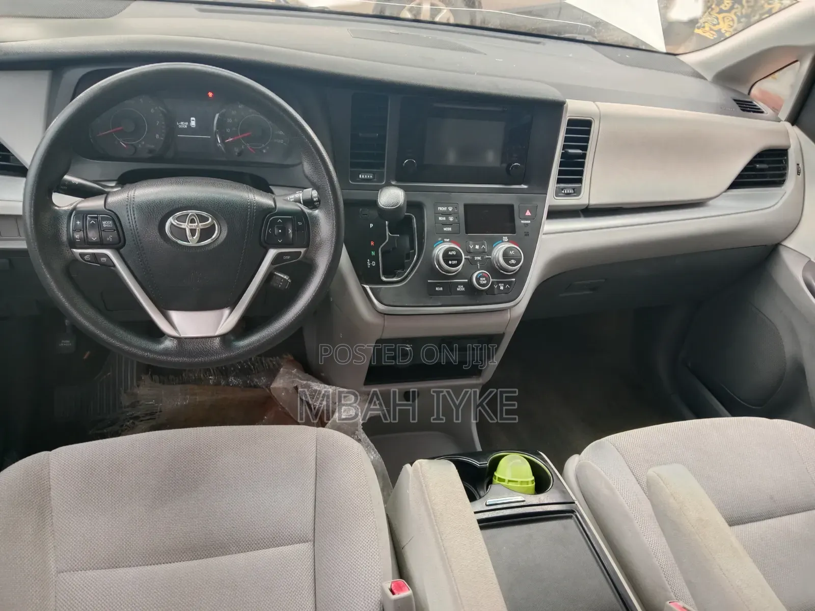 Toyota Sienna 2017 Blue