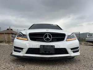 Mercedes-Benz C350 C 350 4MATIC AWD 2013 White