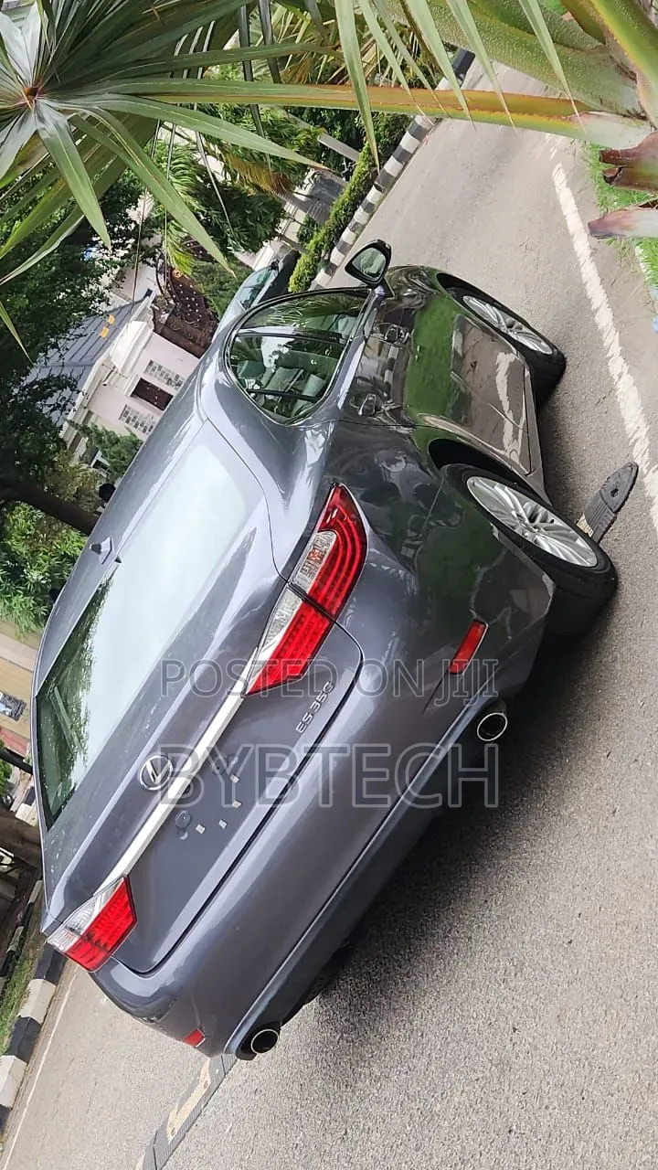 Lexus ES 2015 Gray