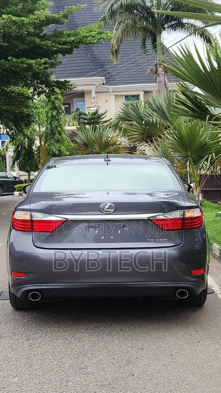 Lexus ES 2015 Gray