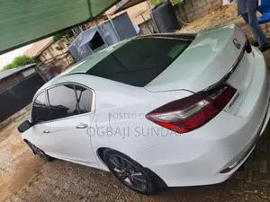 Honda Accord EX-L V6 w/Navigation 4dr Sedan (3.5L 6cyl 6A) 2015 White