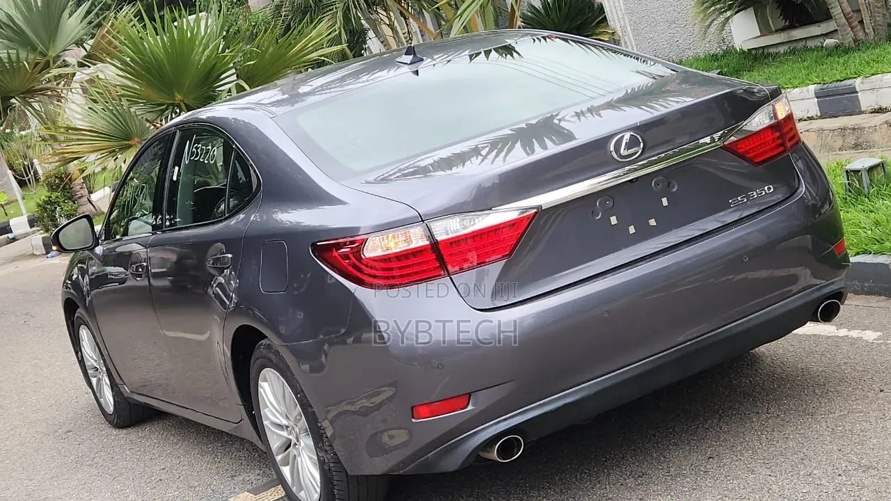 Lexus ES 2015 Gray