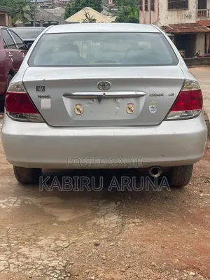 Toyota Camry 2004 Silver