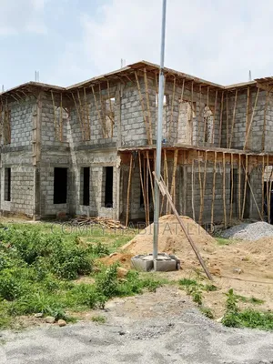 5bdrm Duplex in Karmo for sale