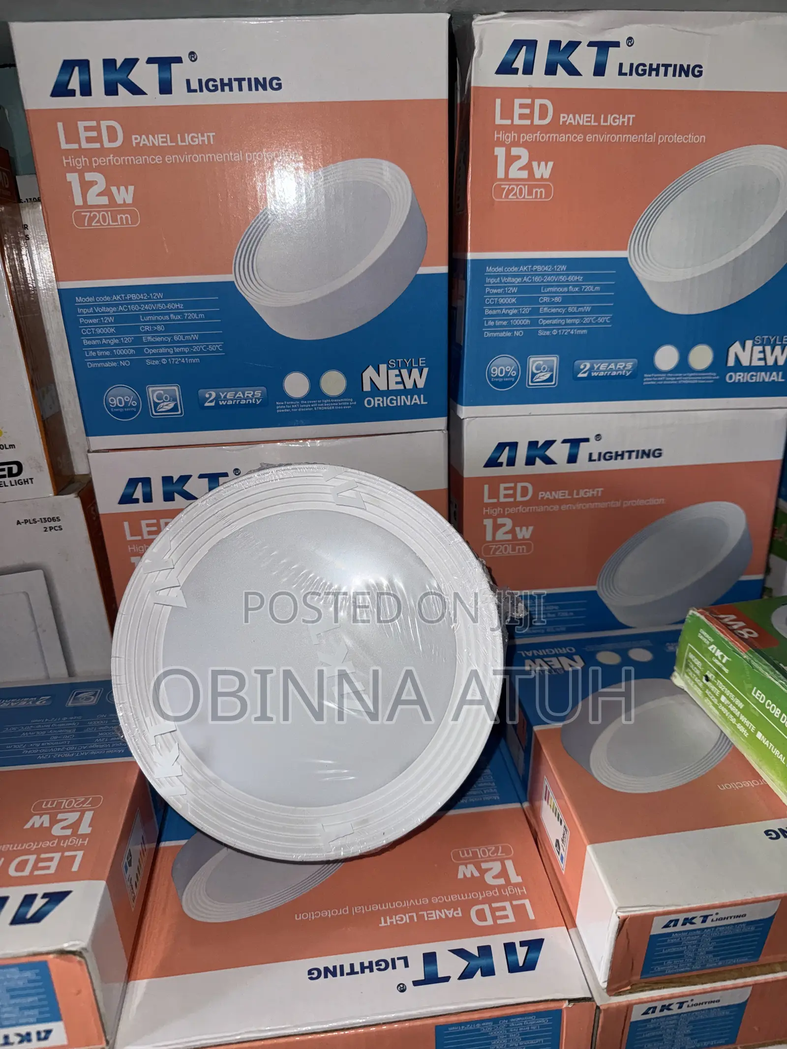 Akt 12w Surface