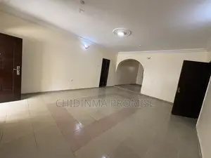 3bdrm Block of Flats in Wuye for rent