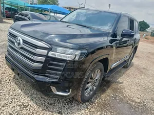 Toyota Land Cruiser 2023 Black