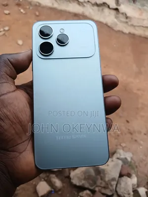 Tecno Spark 40 Pro 256 GB Silver