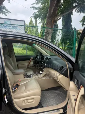Toyota Highlander Limited 2011 Black