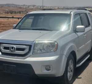 Honda Pilot 2010 White