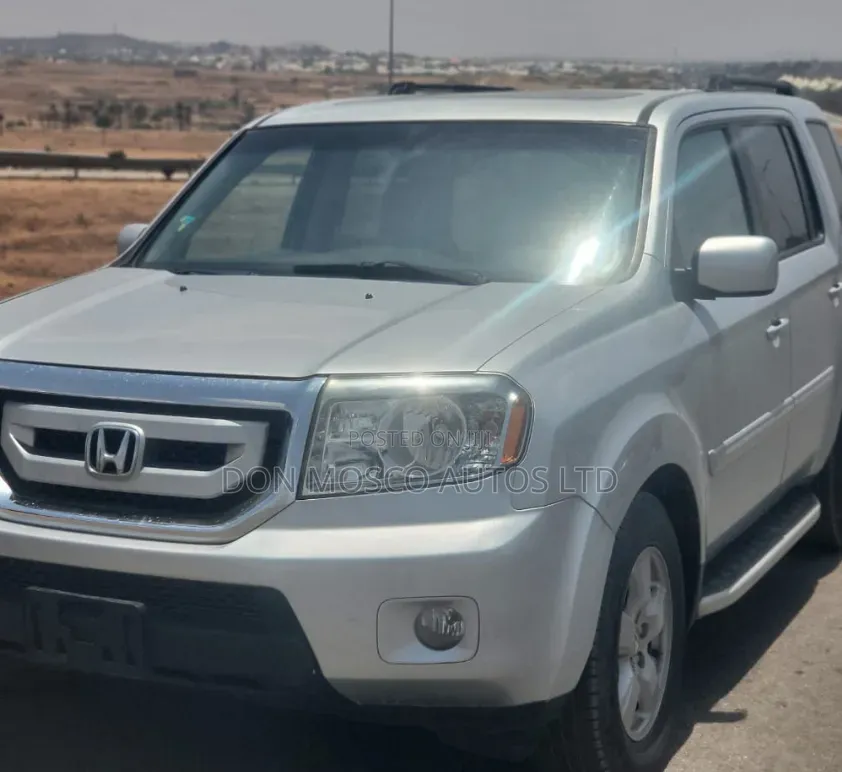 Honda Pilot 2010 White