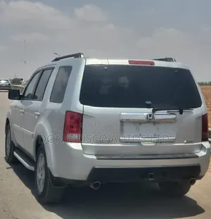 Honda Pilot 2010 White